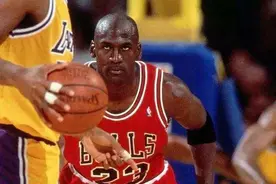 NBA五种攻防一体类型的球员，谁才是攻防一体的终极定义？图片