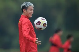 无球可踢后重新开始，张修维：想让大家看到全场飞奔的那个自己图片