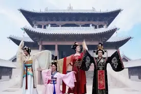 太原古县城音乐剧《国色天香》《龙城书生》圆满收官图片