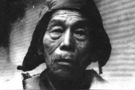 1985年四川老农称帝，攻占县医院当皇宫，封40名护士为妃子图片