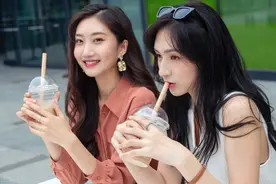 小小说：我将老公让给闺蜜图片