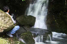 惊险刺激黑洞游图片