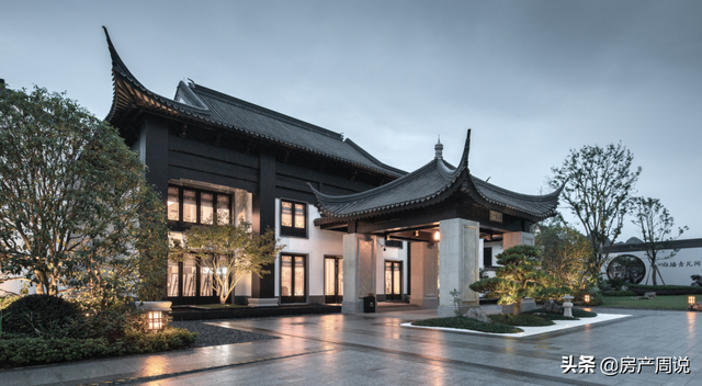 合院百变户型，现代多重院居