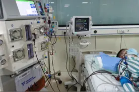 13岁男孩剧烈运动致横纹肌溶解！假期锻炼身体要悠着点图片