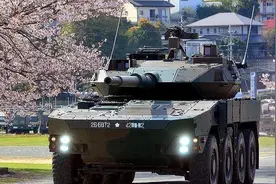 意大利装备志——半人马坦克歼击车图片