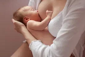 母乳冷冻、解冻、保存，你真的全都做对了吗？图片