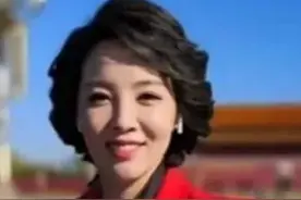 央视播音员刘妙然图片