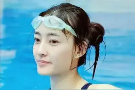 豪门破碎！“素颜女神”王丽坤藏了多年的前夫，没想到竟是假富豪图片