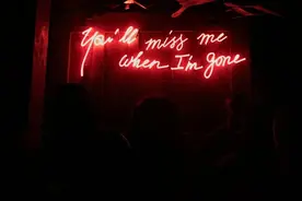 表达思念的高级感文案图片