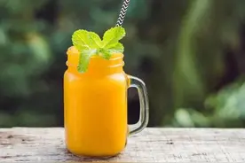 女人如果在这些时候找你，说明她心里真的有你图片