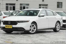 新车 | 售17.98万元起，新一代本田雅阁到店实拍，选它还是凯美瑞？图片