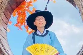 越南华裔男子说中文、穿汉服，盼寻广东潮州的失联亲人图片