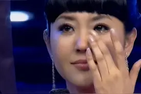 从“央视一姐”到“查无此人”，49岁的方琼，如今过的怎样？图片