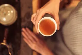 一天中3个喝茶最佳时刻，喝对才养生图片