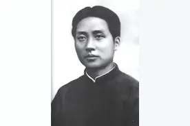 1950年，韶山冲不知道怎么划分伟人的成分？主席：按政策办事图片