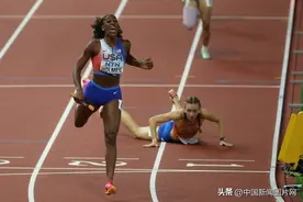 田径世锦赛：美国队打破男女混合4×400米接力世界纪录图片