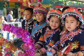 云南墨江为何叫《双胞胎城》？当地为什么双胞胎出生率很高？图片