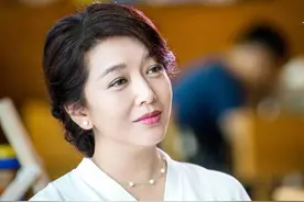 江珊，靳东爱过的女人，出道即巅峰，年轻时的她是真的美图片