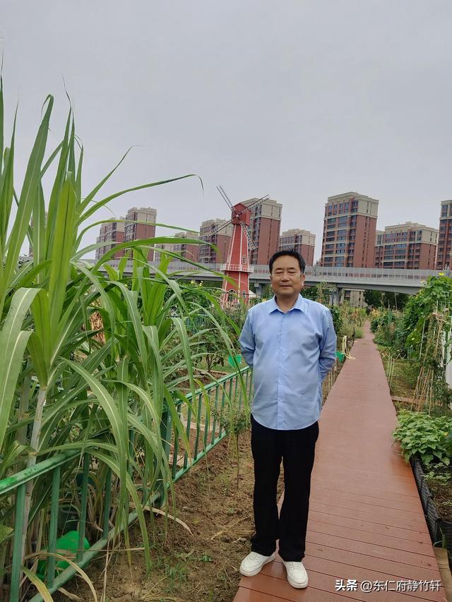 联题陕西省西安市西咸新区创新港绿浪公社风光 文/李景宁