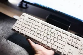百元左右的大厂无线键鼠，安静优雅的办公神器，樱桃DW2300复古白图片