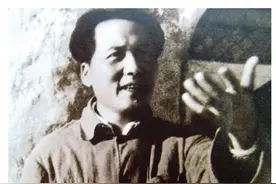 30年后彭德怀回到大渡河，他自信说道：就算炸掉桥，红军还是会赢图片