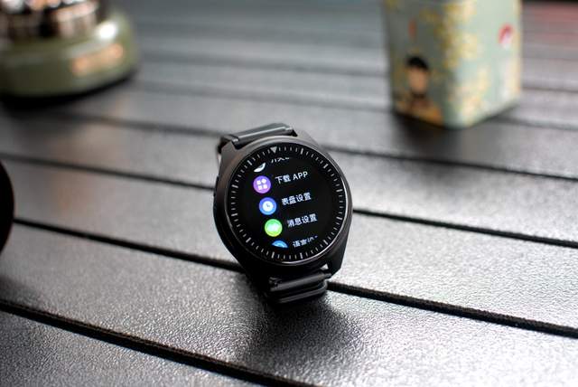 耳机手表二合一设计，智能手表新形态：Wearbuds watch X2