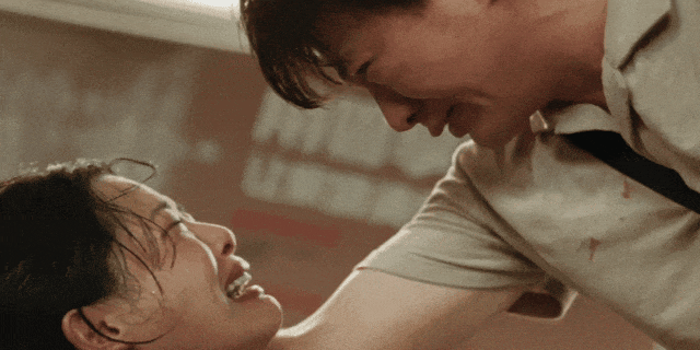 内娱热搜第一的争议新作：“影后”辛芷蕾到底演得好不好？