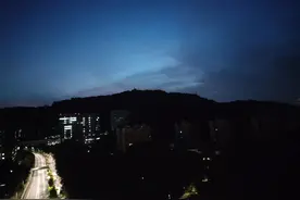 伟大的灵魂都是雌雄同体—弗吉尼亚.伍尔夫图片