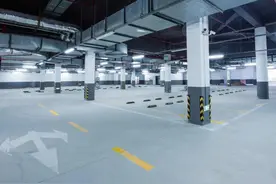 小区停车费价格谁说了算图片