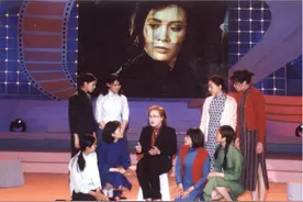 秦怡：“我愿意一辈子讴歌党、讴歌祖国、讴歌人民、讴歌英雄”图片