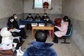 纪实：男子先后与一对母子恋爱骗取14万财物！法院：已构成诈骗罪图片