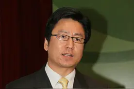 “名嘴”白岩松患病七年：优秀的背后是沉重的代价图片