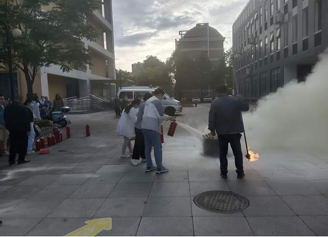 四川省民生研究会新媒体中心-官网