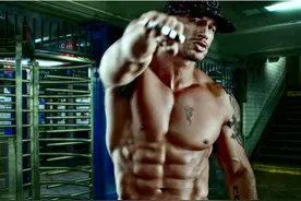 背影杀手的标配“背沟”怎么练？图片