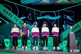对话Nova电子竞技俱乐部总经理房华：“笨鸟”不仅要先飞图片