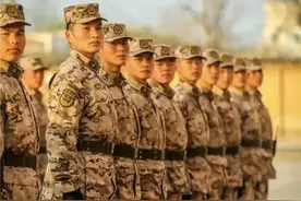 武警部队21式作训服，也是这次配发军服变化最大的，体现四个方面图片