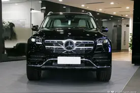 落地超140万的奔驰全尺寸SUV，GLS450豪华型，配3.0T输出367马力图片