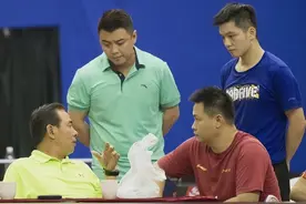 曝王皓离开国乒教练组，冲上热搜第4，超300万人关注，官方未回应图片