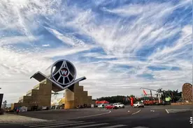 浓香典范，五粮液：品牌护城河稳固，数字化增强渠道力图片