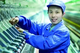 全国人大代表王晓菲：继续为一线技术工人发声图片