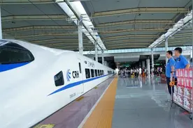 一日内送达！广西荔枝正“坐高铁”朝你飞奔而来🤩图片