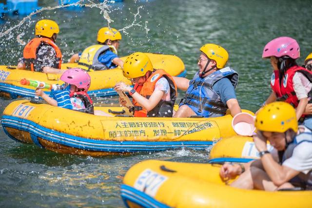 王校长水上炫技！华东屈指可数竹尖漂流“安吉星潮营地”大曝光