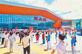 “迎接高铁经济 我们准备好了”——渝东北万州、云阳、奉节、巫山四区县谈抢抓高铁带来的新机遇图片