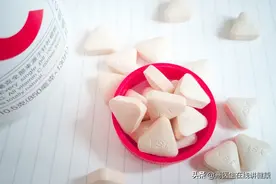 每天吃一片维生素C的人，最后会怎么样？医生：安全服用，记住3点图片
