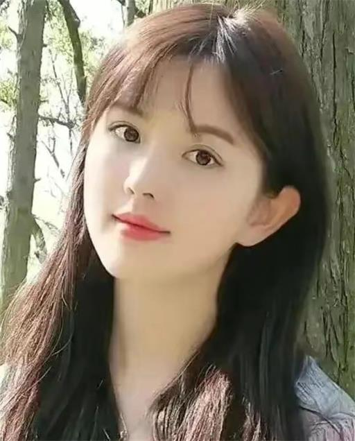 情感故事：我和女邻居的浪漫情缘