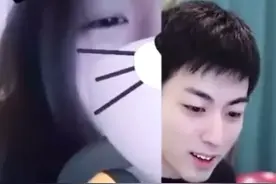 惦记我黄瓜！木梳开车撩辣妹！老毕扒皮王小源：退网骗粉，纯小孩图片