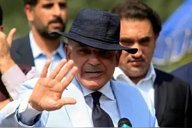 巴基斯坦抗议失败，新总理宣誓就职，特意提到中国图片