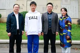 长沙少年刚进高中就被清华大学录取，读初一时写的文章老师都要消化好久图片