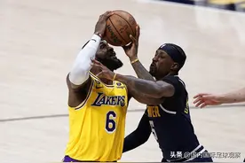 NBA西部决赛！洛杉矶湖人队103比108掘金！大比分0-2！詹姆斯22分图片