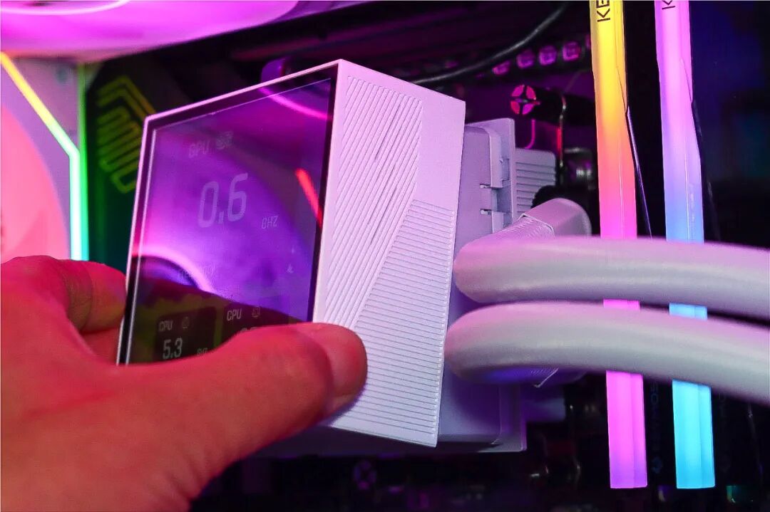 高端U配什么水冷才不拖后腿?实测TT钢影冰霜360水冷,这表现服了